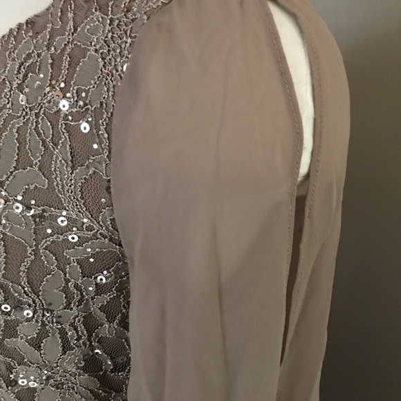 SCARLETT long split sleeve open back lace and sequin dress Taupe 14T - Picture 3 of 5